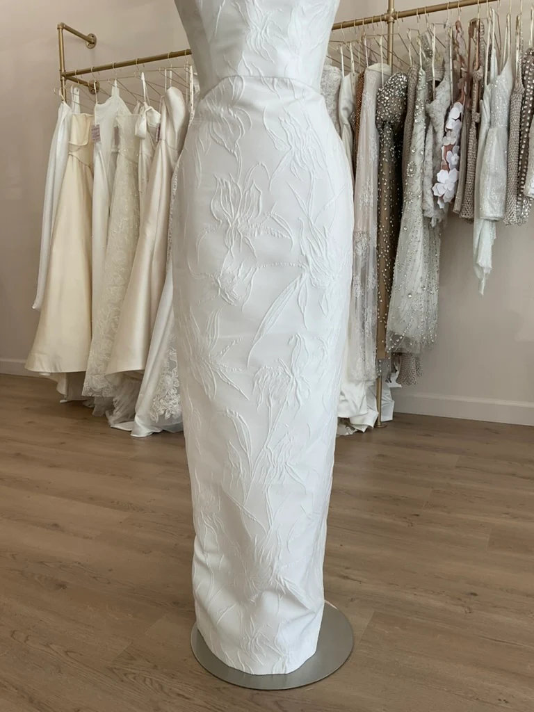 Amsale - Akira (14) - Image 9