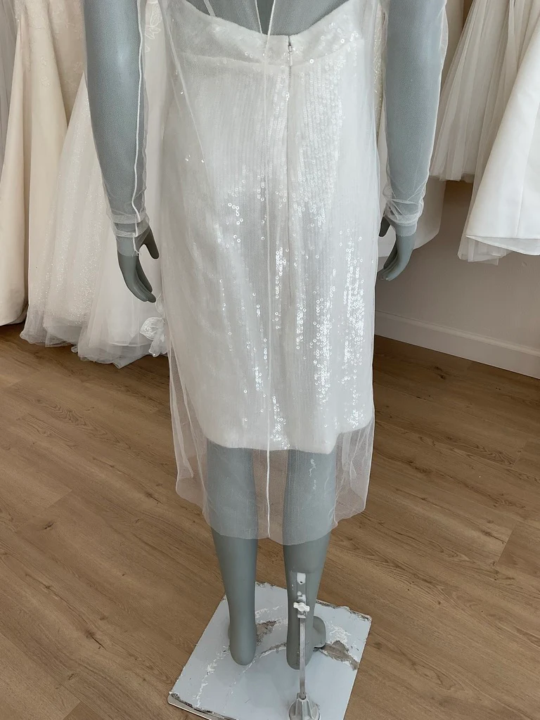 Amsale - LW131 (4) - Image 6