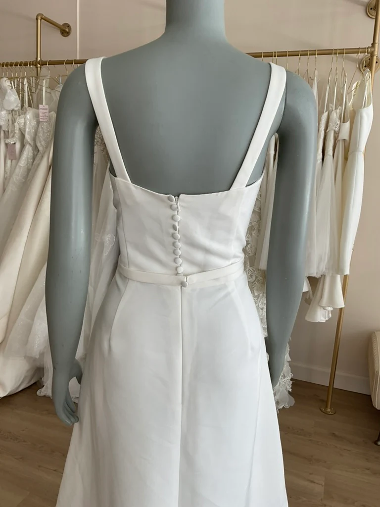Amsale - LW138 (18) - Image 7