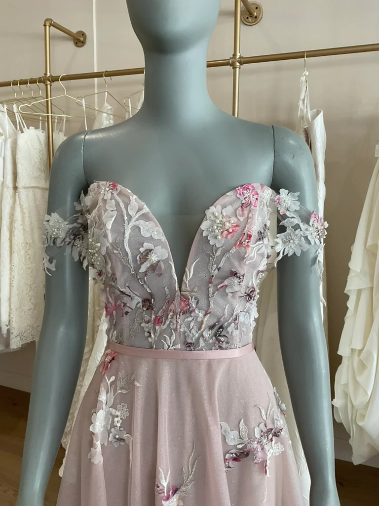 House of Savin - Rosaline (10) - Image 3