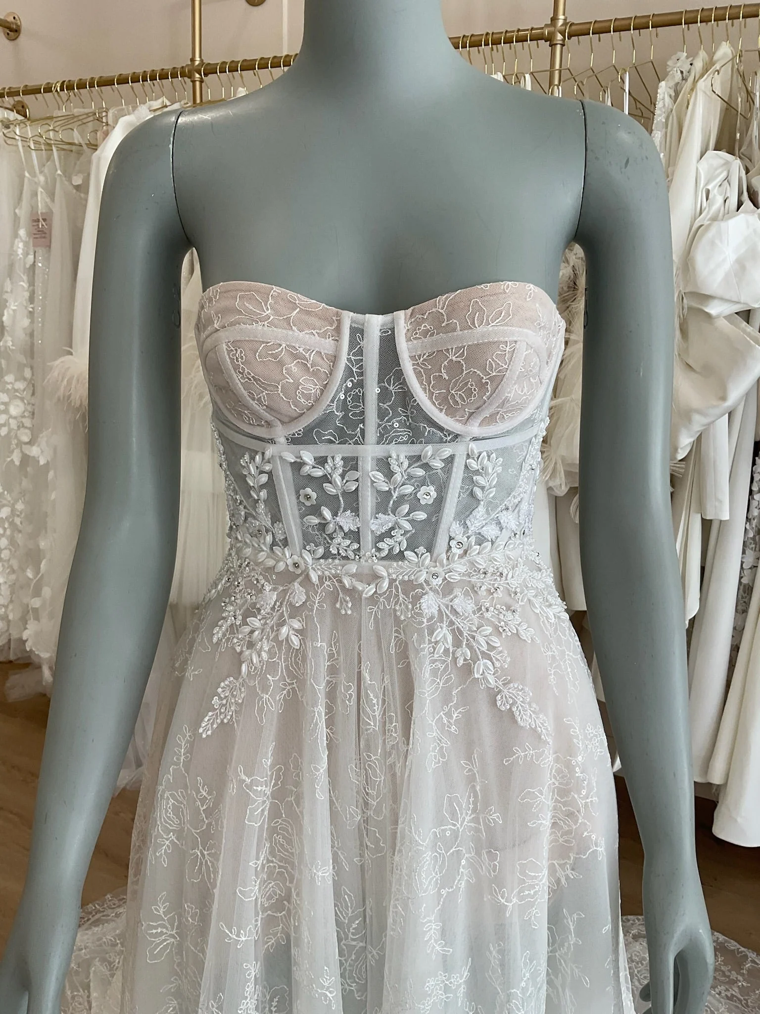 Liz Martinez - Aria (0) - Image 3