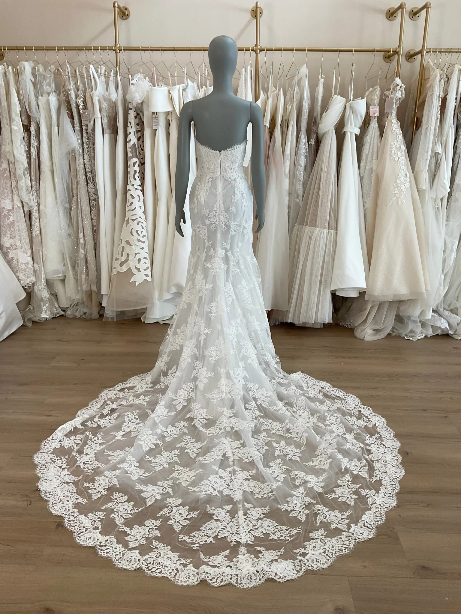 Monique Lhuillier - Dawson (8) - Image 5