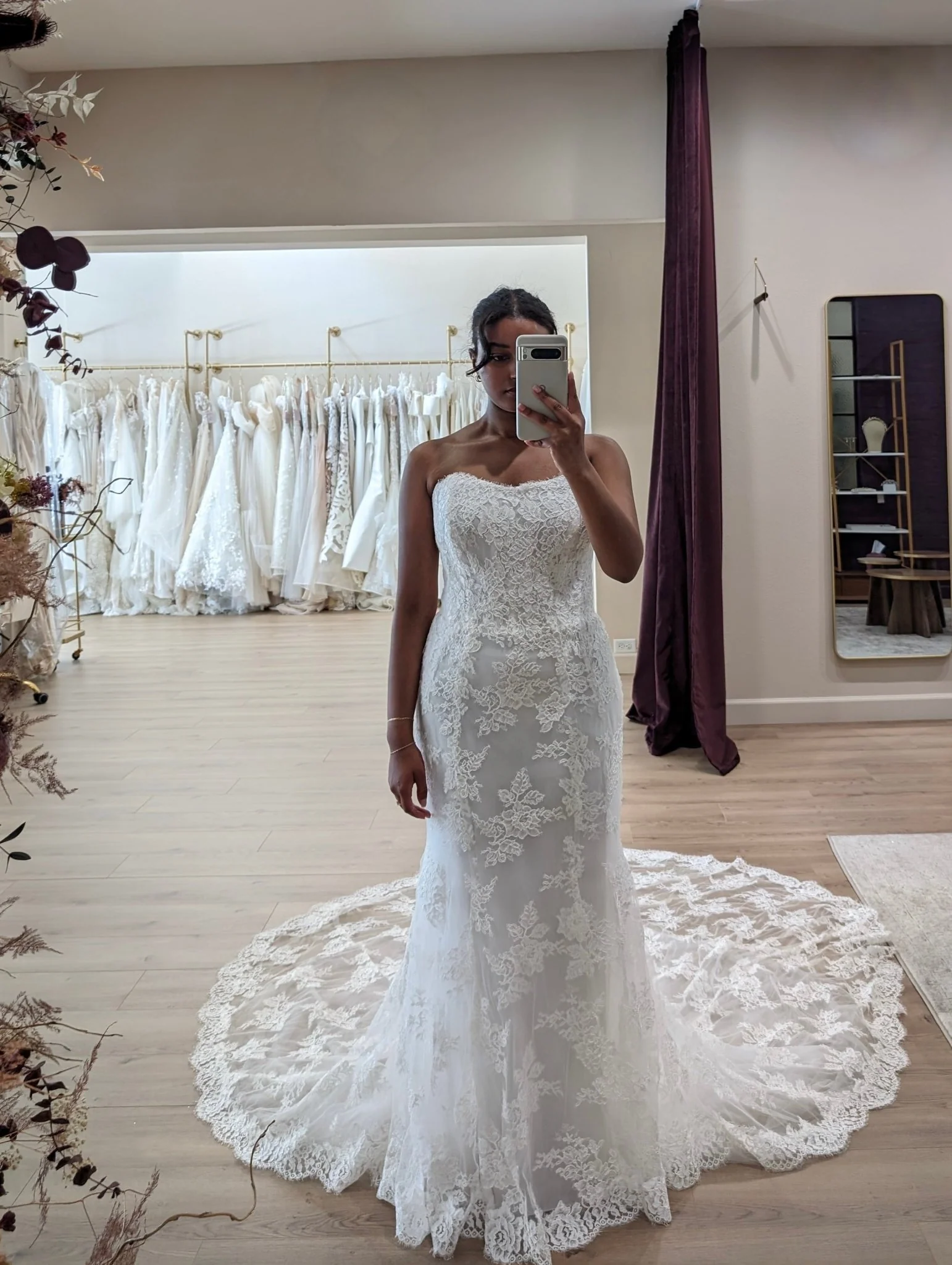 Monique Lhuillier - Dawson (8) - Image 9