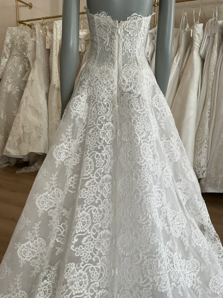 Monique Lhuillier - Fleur de Lis w/ jacket (8) - Image 13