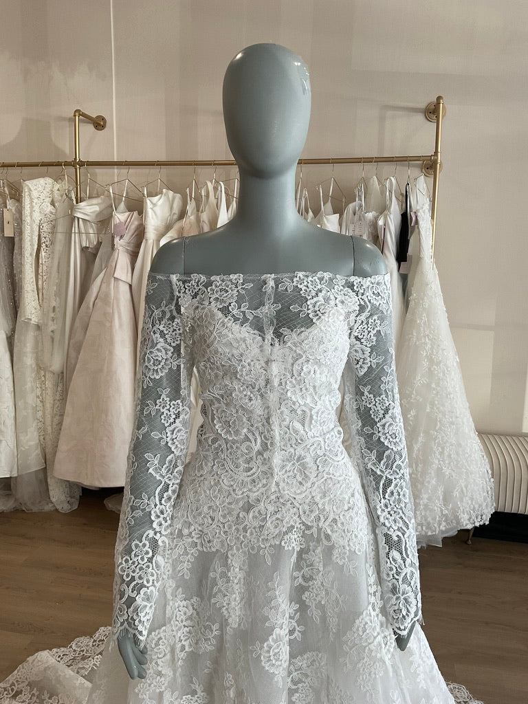 Monique Lhuillier - Fleur de Lis w/ jacket (8) - Image 6