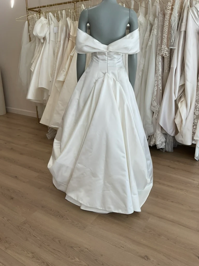 Monique  Lhuillier - Marbella  (6) - Image 10