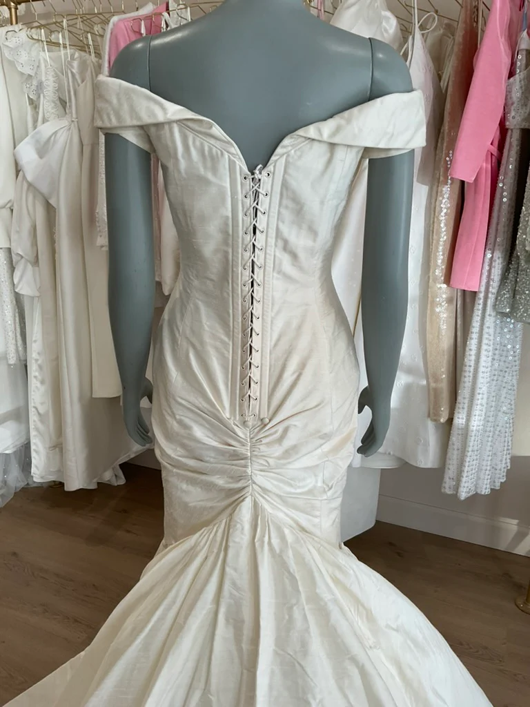 Sarah Whitworth - Vintage Mermaid w/veil (8) - Image 6
