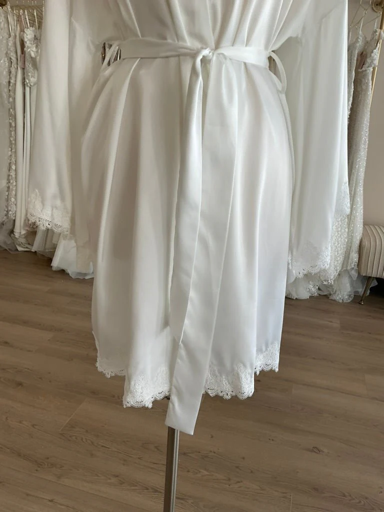 Untamed Petals - Alexa Robe (L) - Image 4