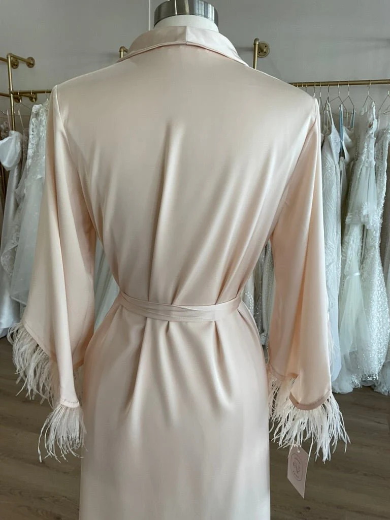 Untamed Petals- Ellis Feather Robe ( Large, Blush) - Image 6
