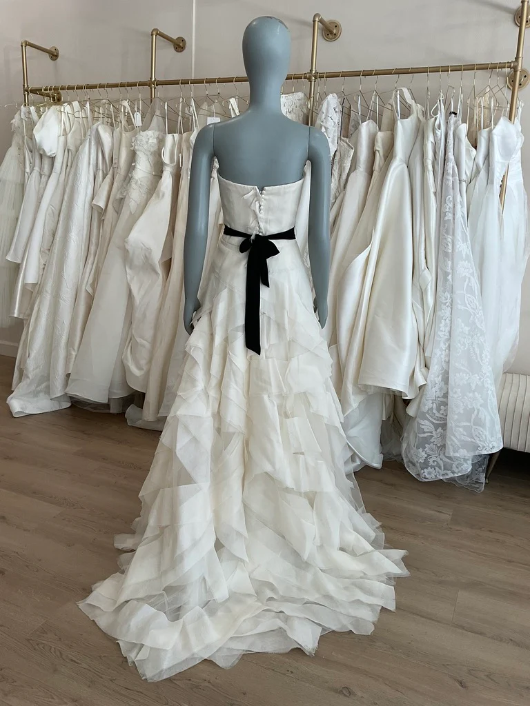 Vera Wang - Deidre (8) - Image 5