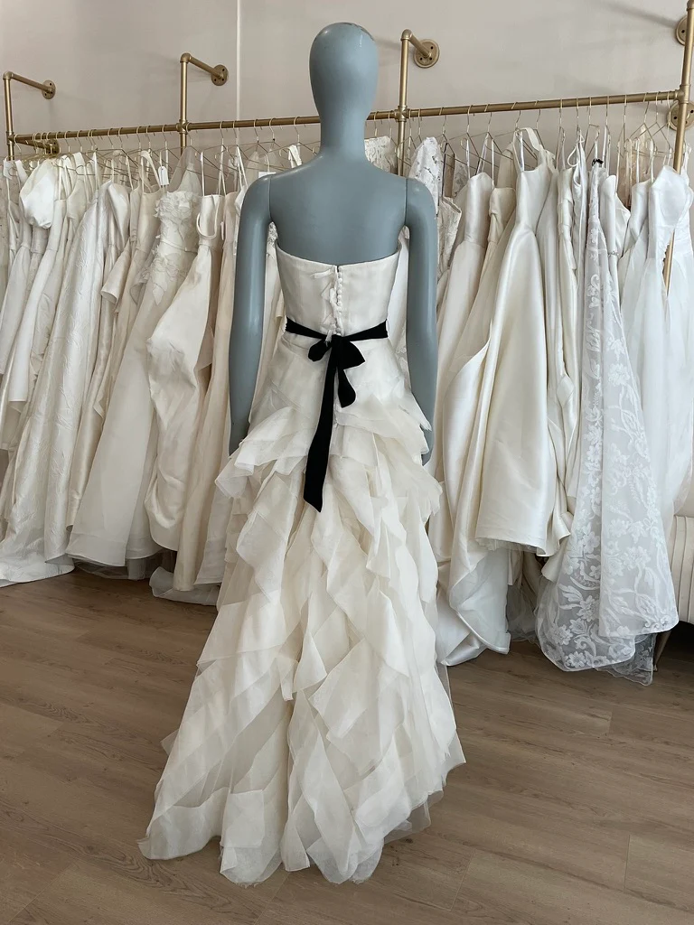 Vera Wang - Deidre (8) - Image 9