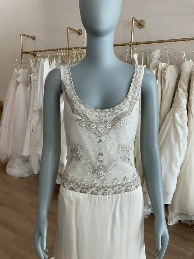 V-Reem Acra-8 - Image 3